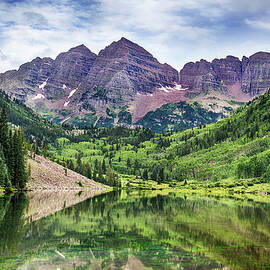 Maroon Lake by Chen Su