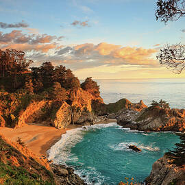 Seaside Falls by Erick Castellon